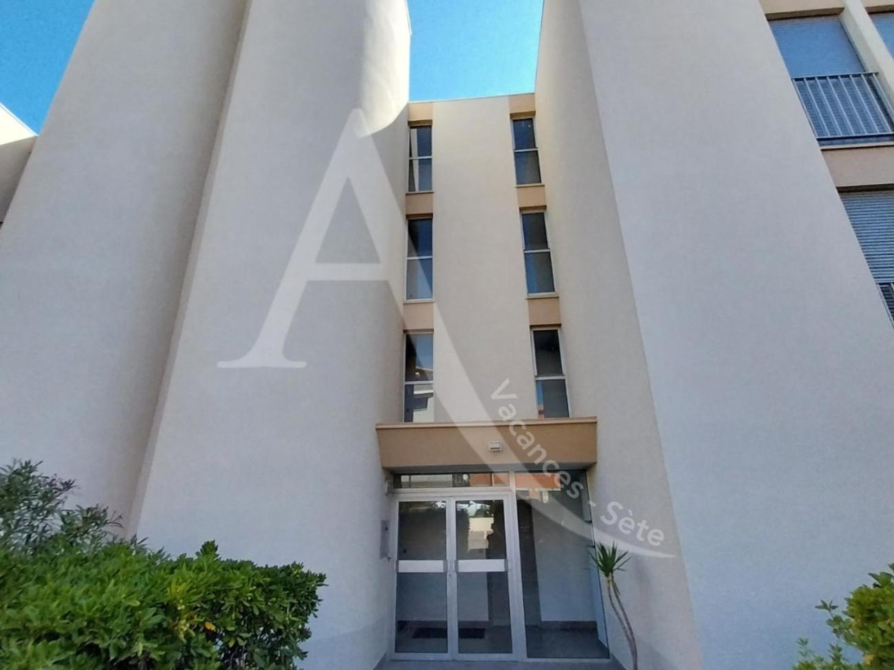 40 M², 1Ere Ligne Mer, Dernier Etage Avec Ascenseur Сет Екстер'єр фото