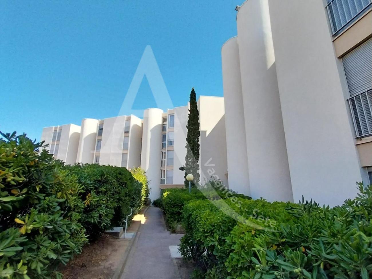 40 M², 1Ere Ligne Mer, Dernier Etage Avec Ascenseur Сет Екстер'єр фото