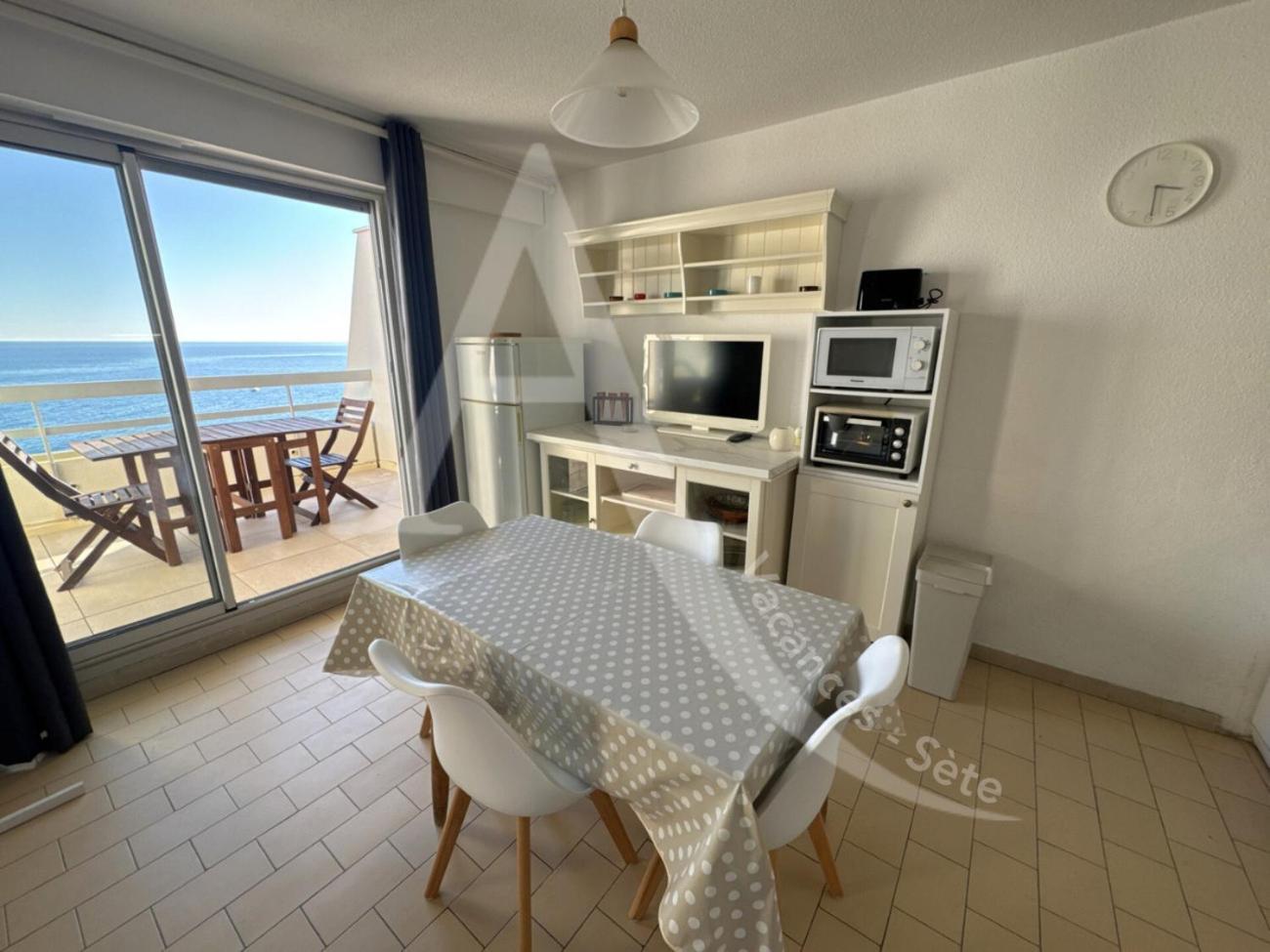 40 M², 1Ere Ligne Mer, Dernier Etage Avec Ascenseur Сет Екстер'єр фото